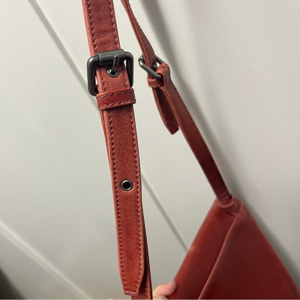 Matt&Nat burnt orange vegan leather cross body purse - Picture 7 of 12